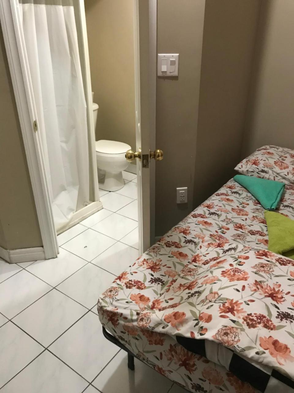 Toronto Travellers Home מראה חיצוני תמונה